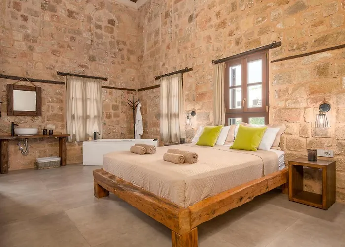 Ancient Knights Luxury Suites